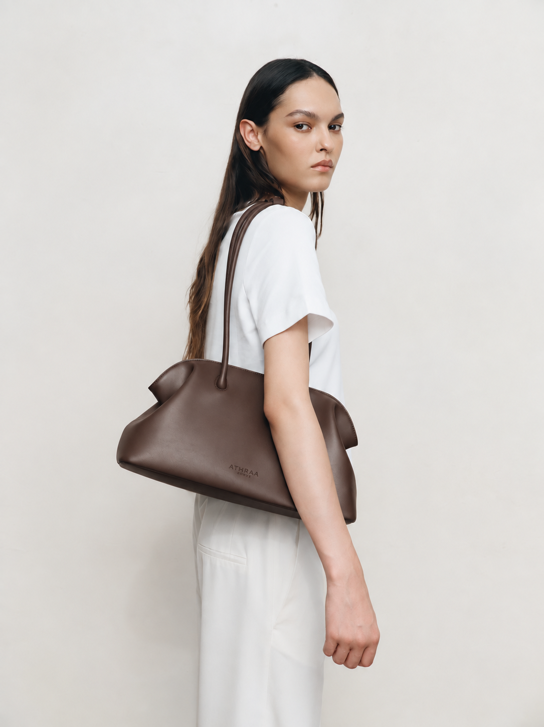 AUVRA DARK BROWN
