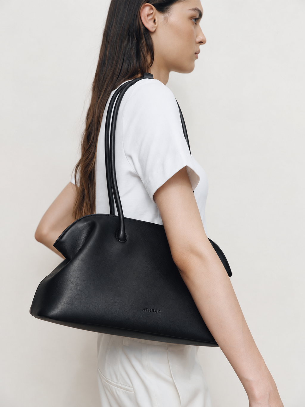 AUVRA BAG BLACK