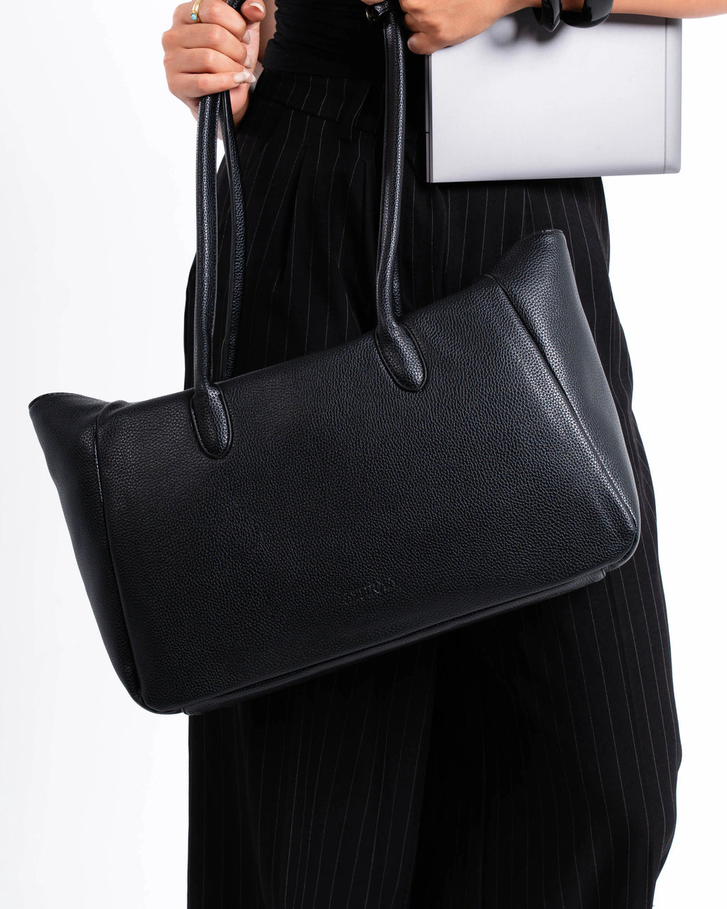 Liora Tote Black