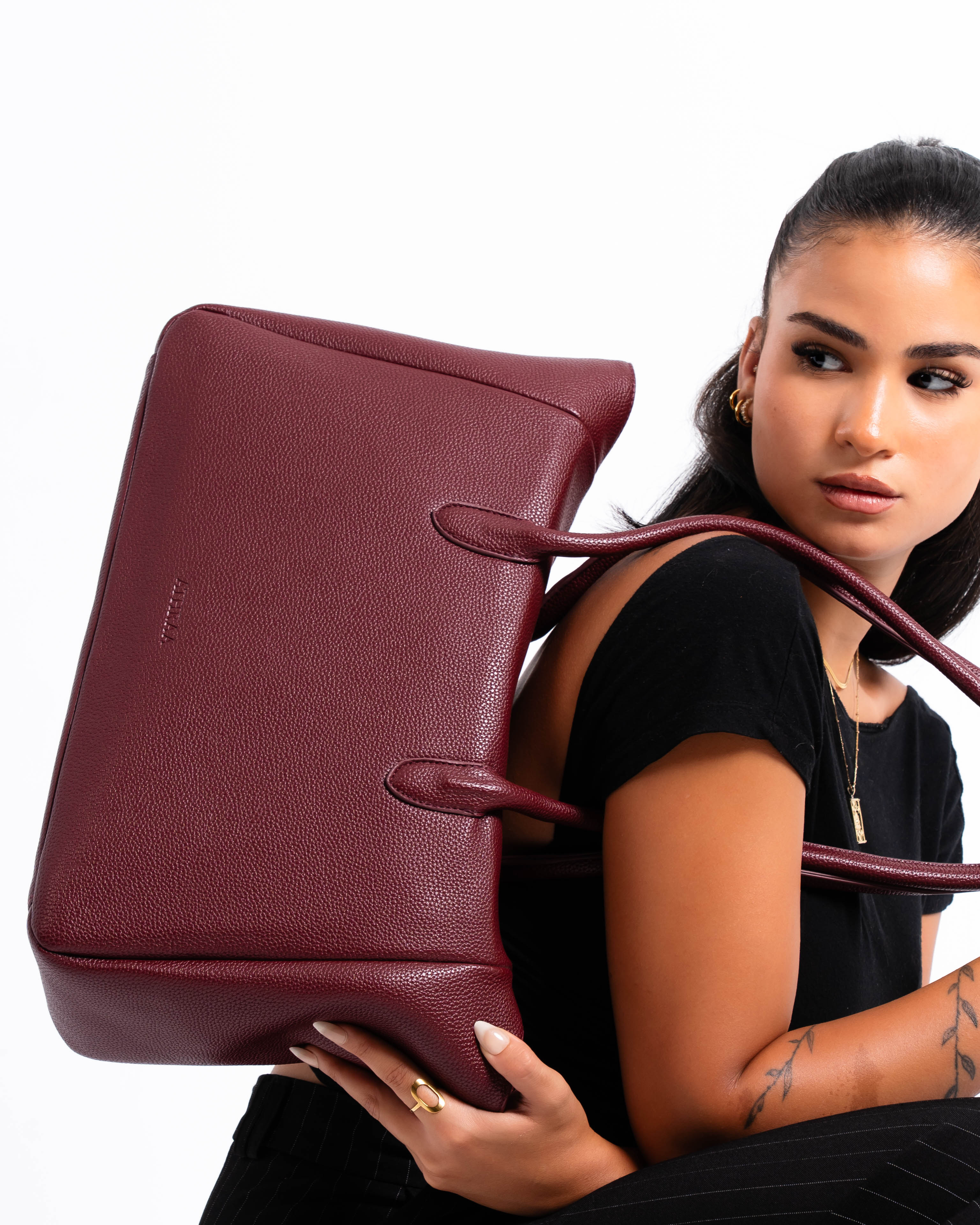 Liora Tote Burgundy