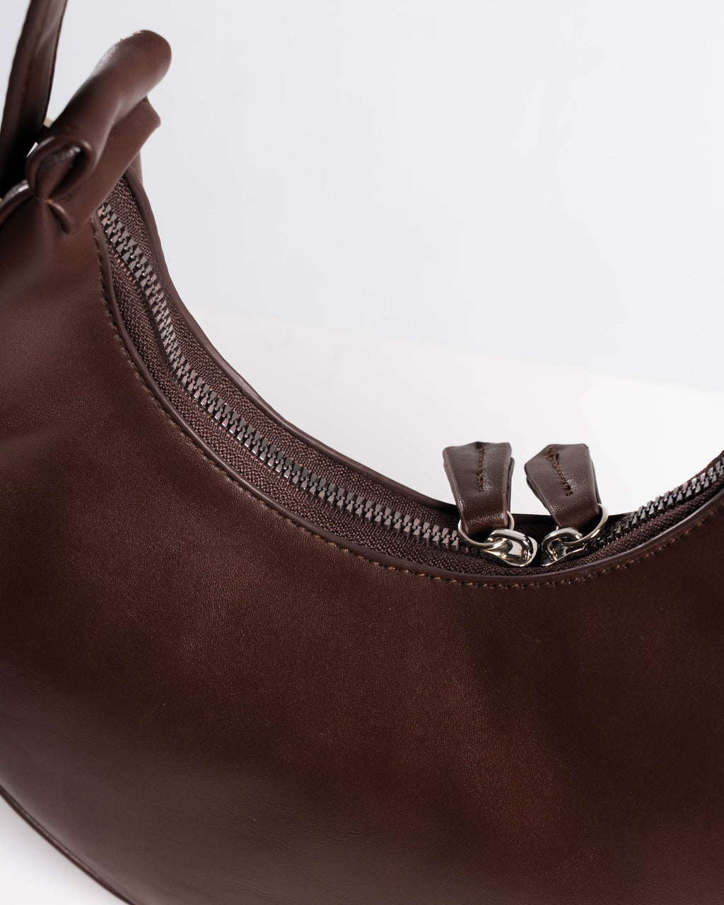 LUMI Crescent Dark Brown