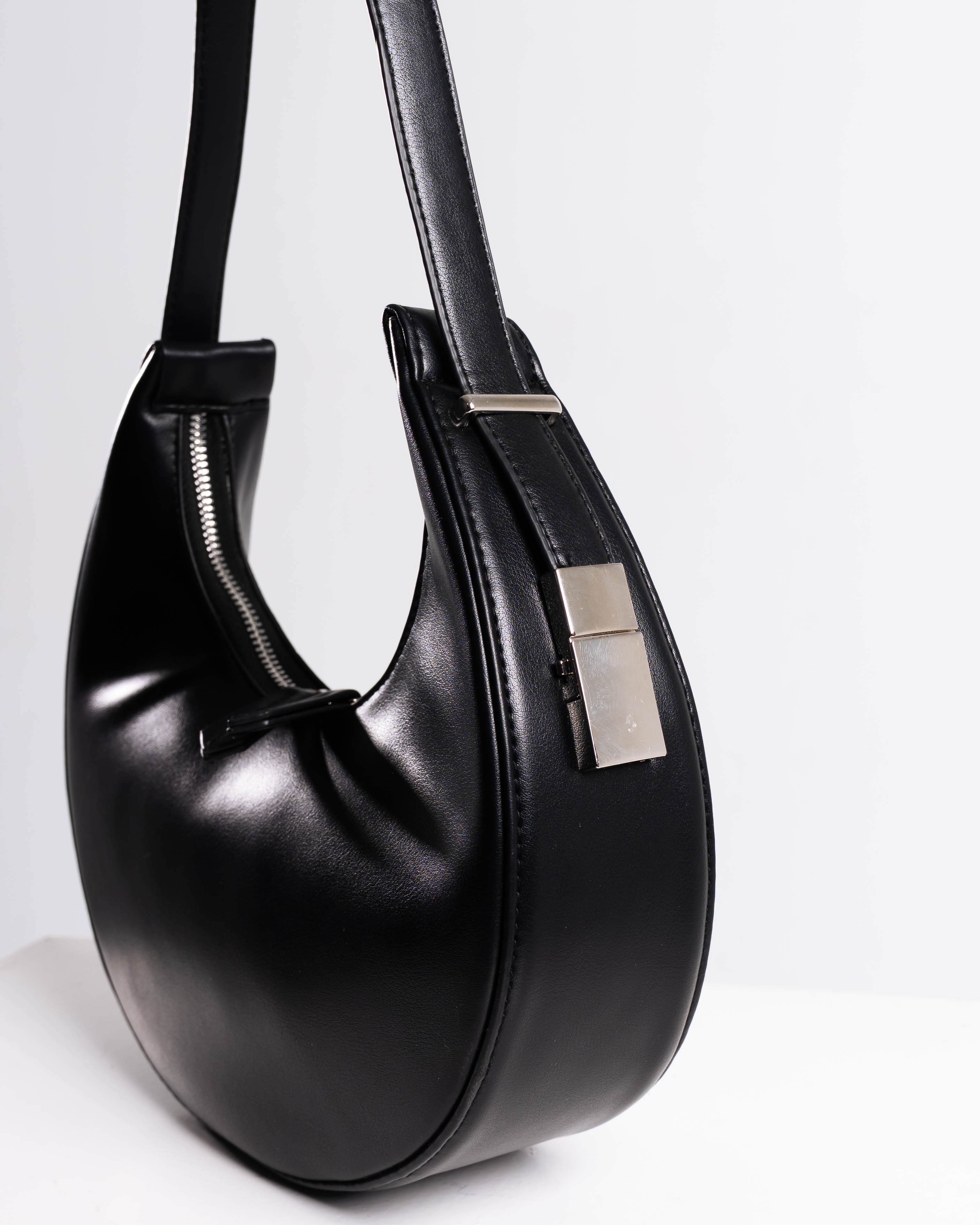 LUMI Crescent Black