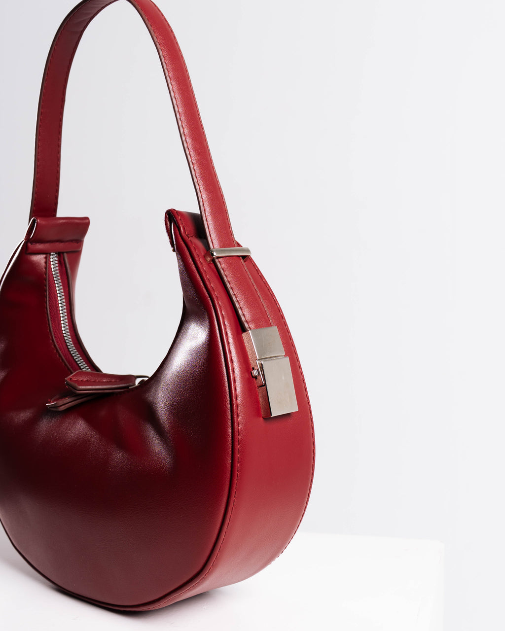 LUMI Crescent Burgundy